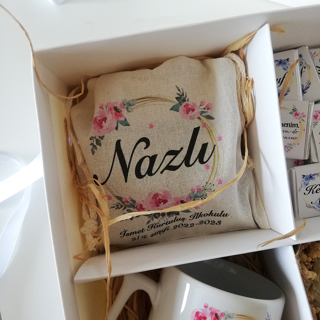 ÖĞRETMENLER GÜNÜ HEDİYESİ KUPA BARDAK ANAHTARLIK ÇİKOLATA KALEM SINIF HEDİYESİ ÖĞRETMEN 24 KASIM